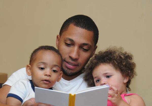 Image for event: Dads and Tots story times